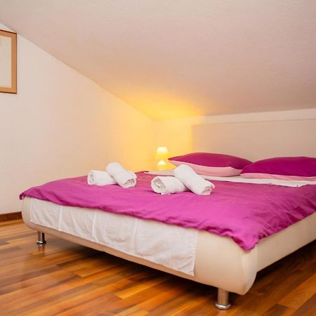Cozy Guest House Kamenita Split Extérieur photo